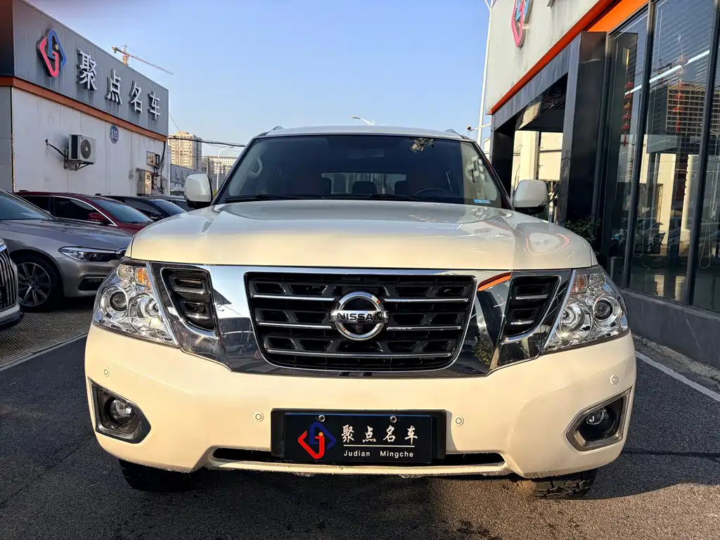 Patrol 4.0 L Middle East