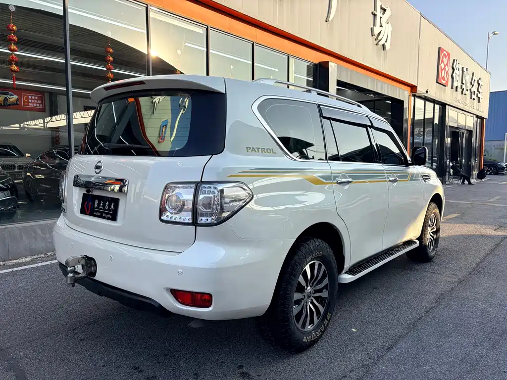 Patrol 4.0 L Middle East