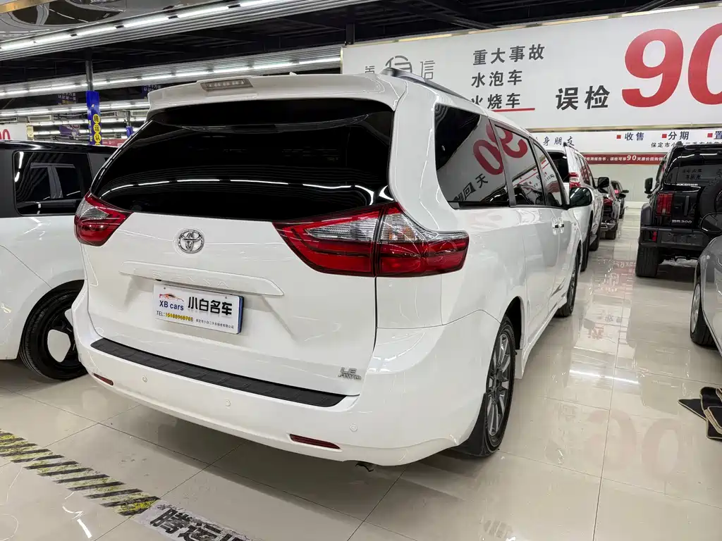 SIENNA 3.5 L Auto