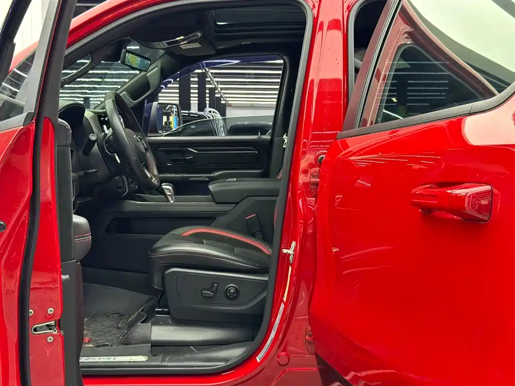 RAM Trucks RAM Trucks霸王龙 2022款 6.2 T 中东版