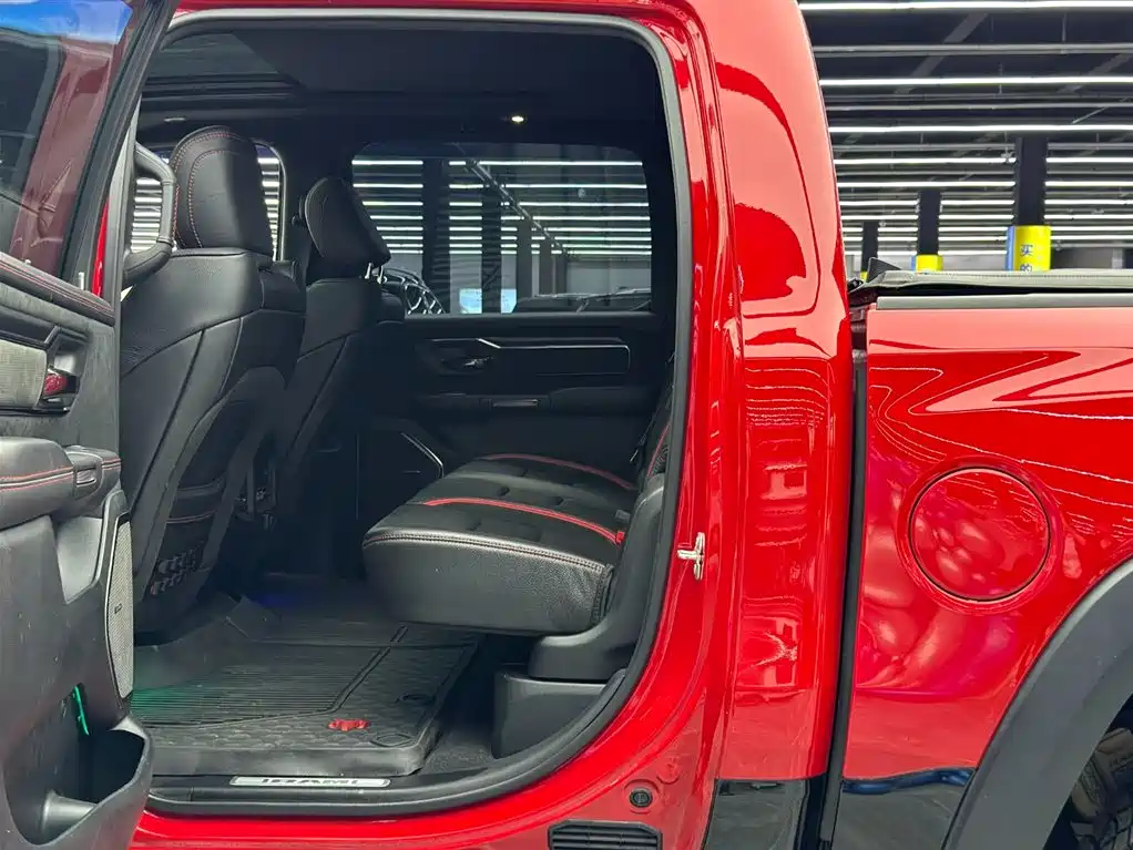 RAM Trucks RAM Trucks霸王龙 2022款 6.2 T 中东版