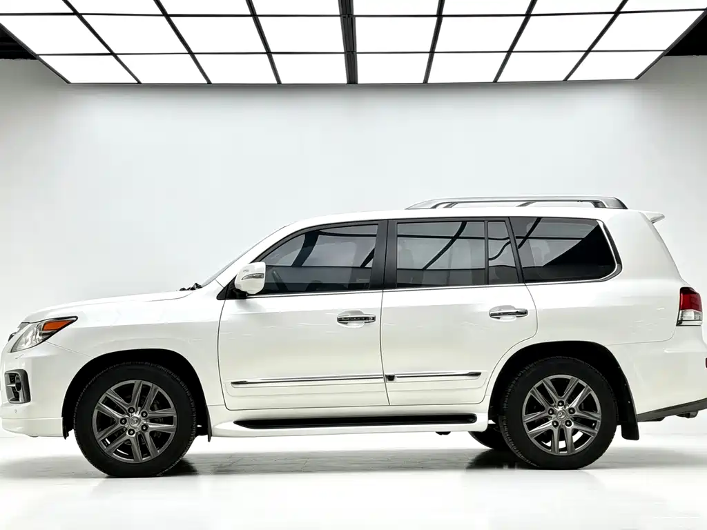 Lexus LX LX570 Middle East