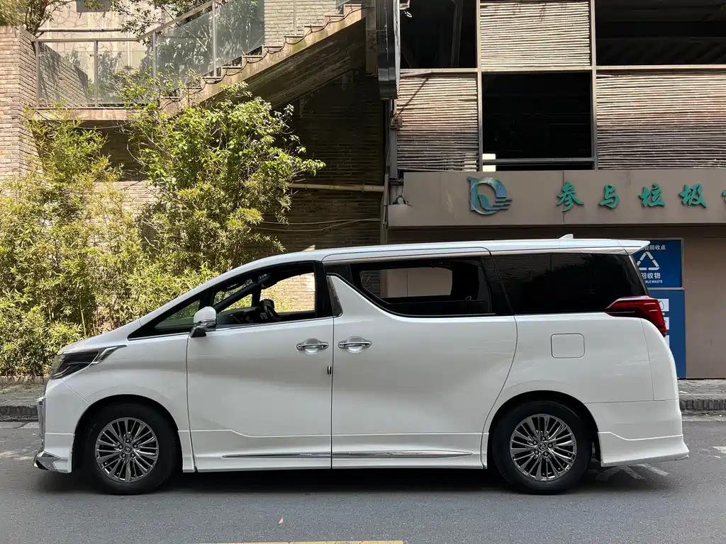 Alphard 埃尔法 2019款 3.5 L 自动