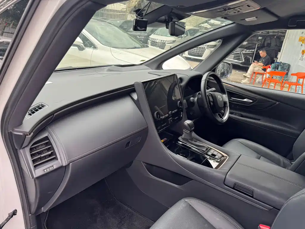 Alphard 埃尔法 2025款 2.5 L 油电混动 四驱 七座 韩版