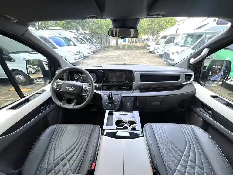 Ford Transit 福特T6升顶房车 2025款 2.0 T 柴油版