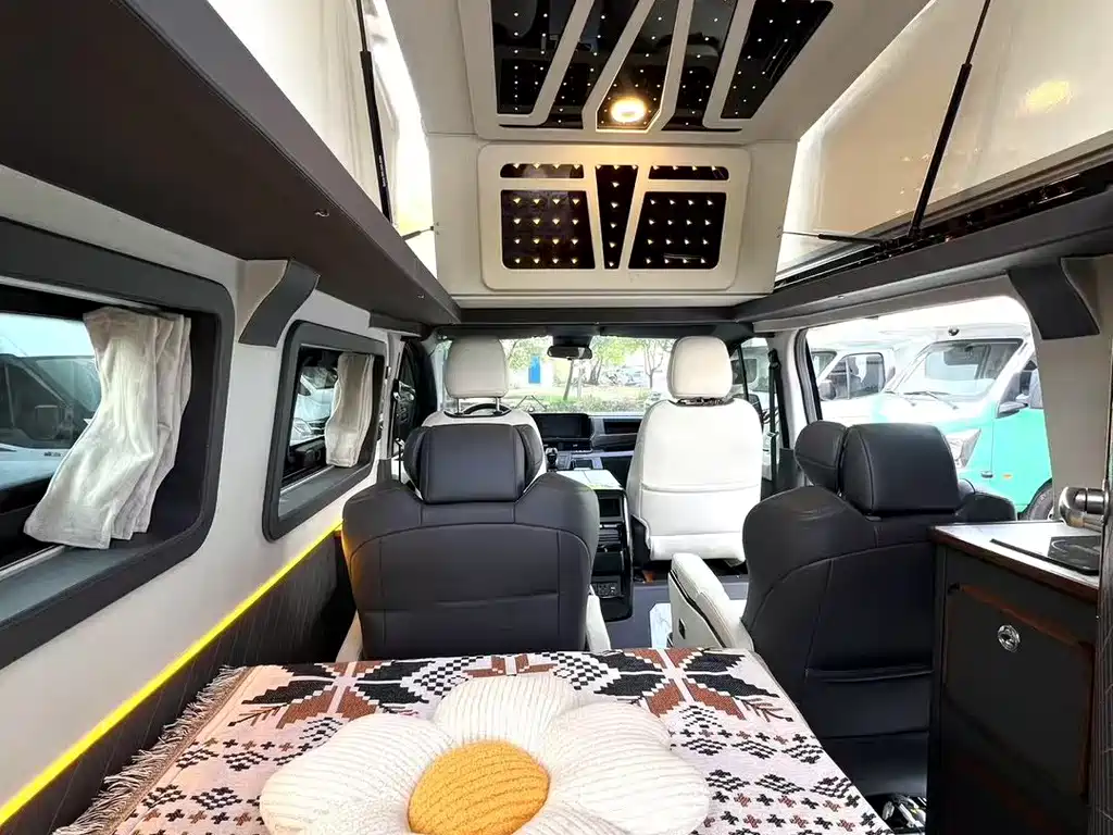 Transit 福特T6升顶房车 2025款 2.0 T 柴油版