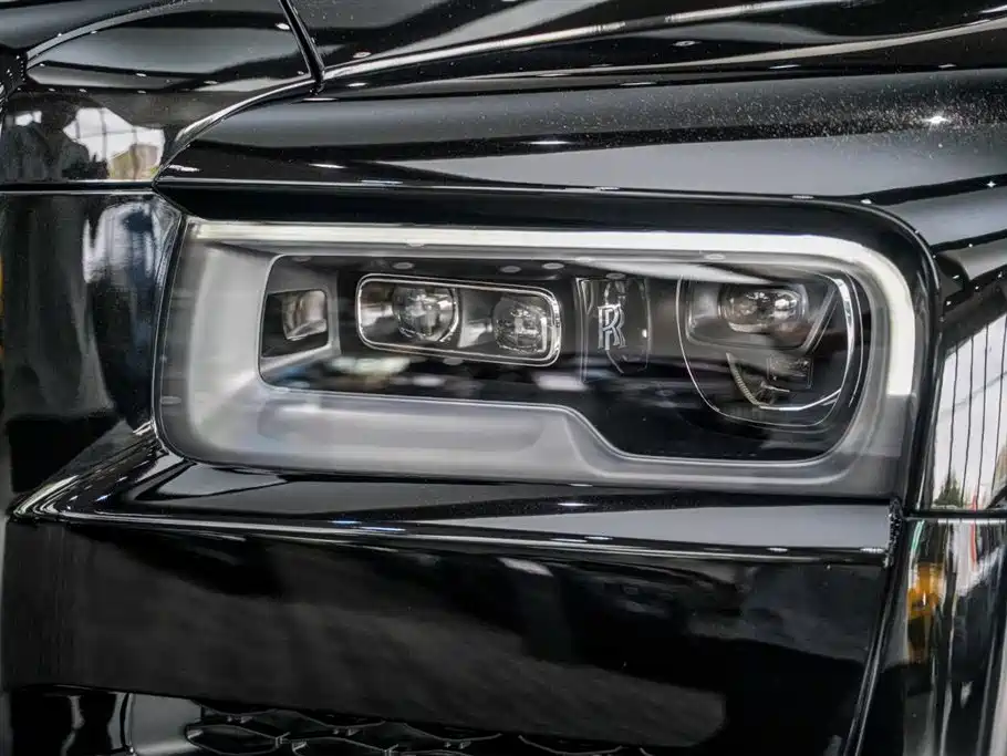 Cullinan Black Badge