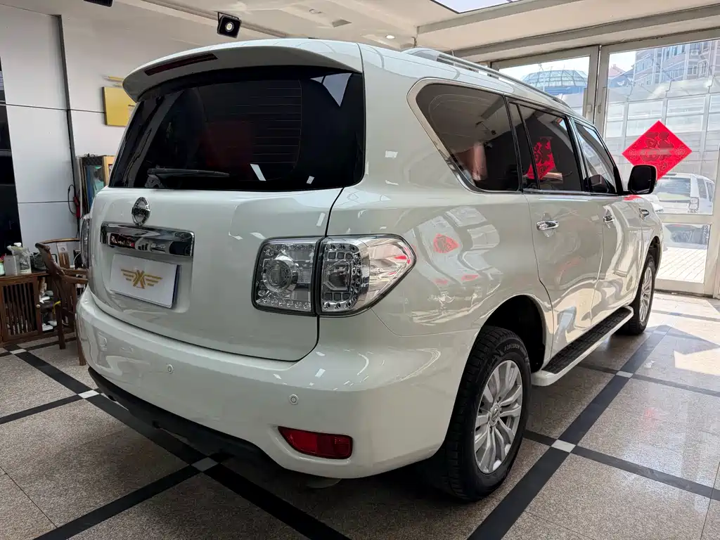 Patrol 4.0 L Middle East