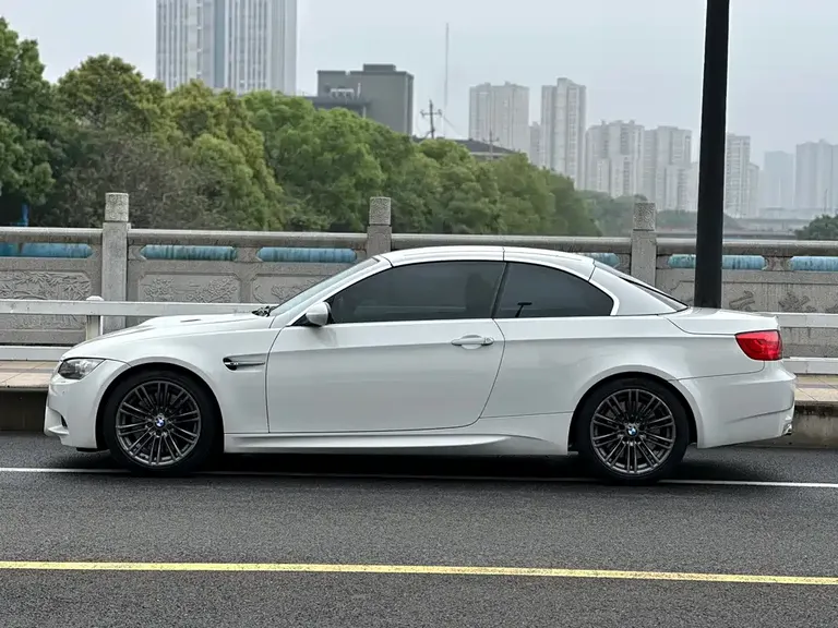 BMW M3 宝马M3 2011款 M3敞篷轿跑车