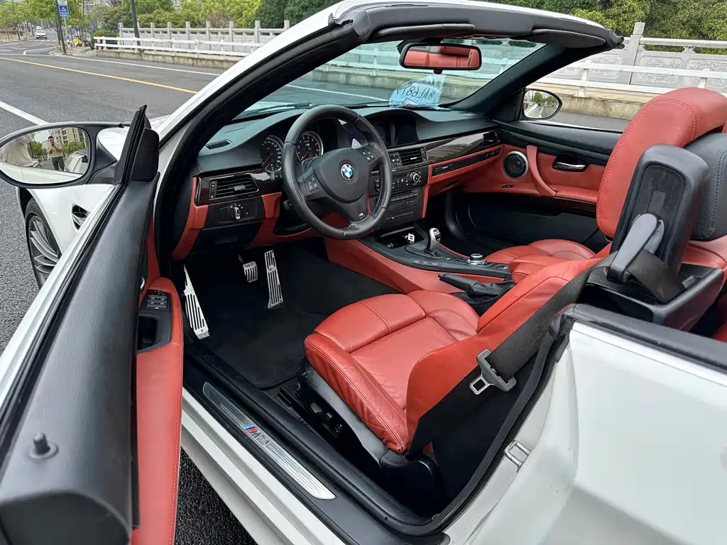 BMW M3 宝马M3 2011款 M3敞篷轿跑车