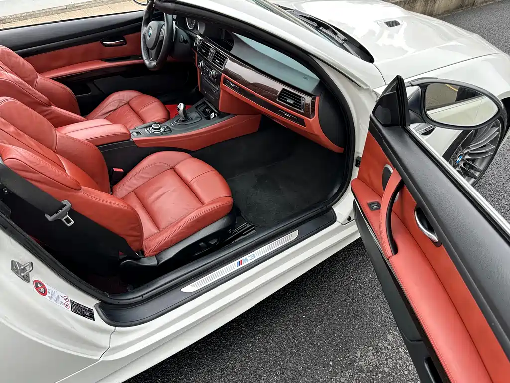 BMW M3 宝马M3 2011款 M3敞篷轿跑车