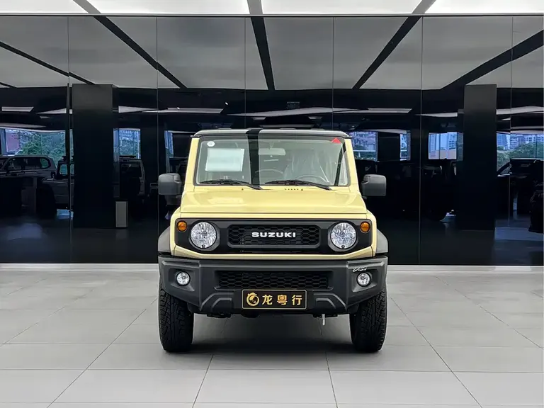 Suzuki Jimny (Import) 1.5 L Manual