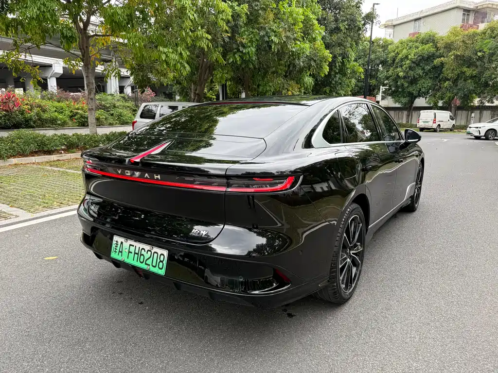 Voyah Zhuiguang PHEV 4 WD Ultra Long Range Flagship