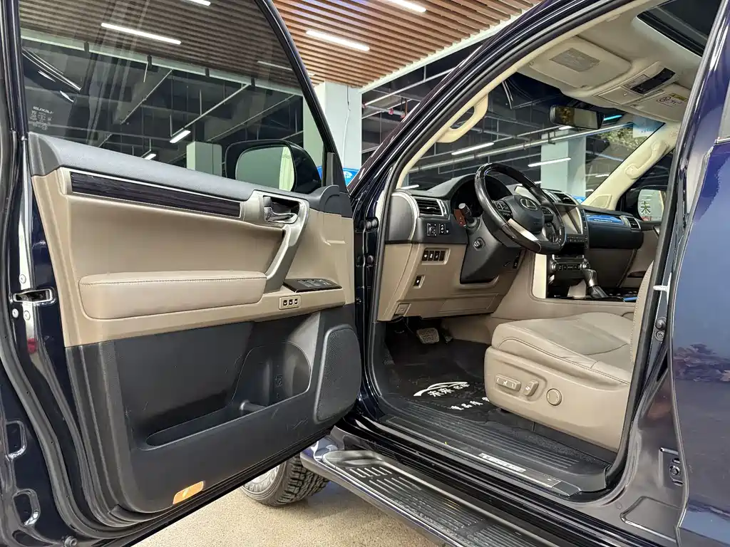 Lexus GX 460 Middle East
