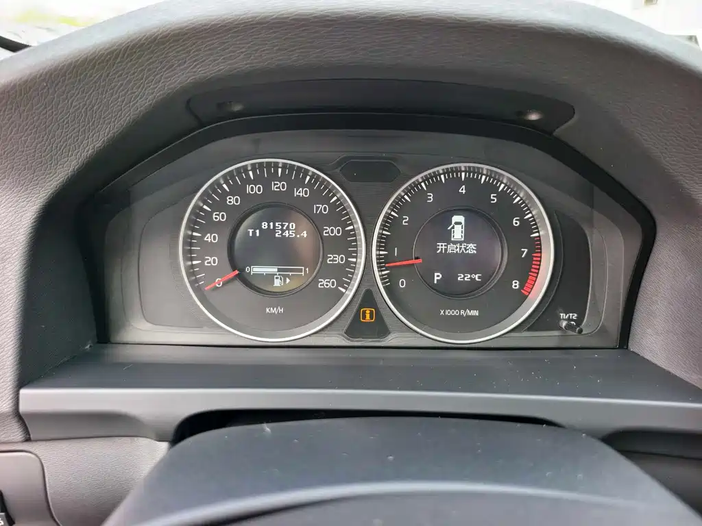 Volvo V60 沃尔沃V60 2012款 T5 运动版
