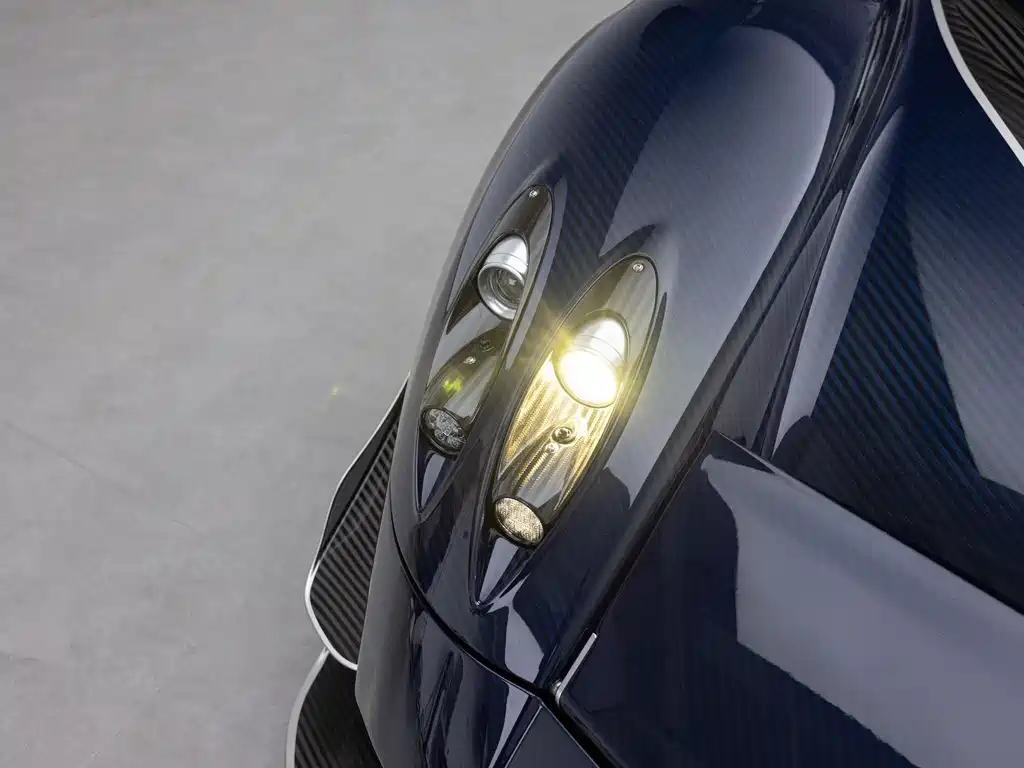 Huayra Huayra 2025款 6.0 L 自动