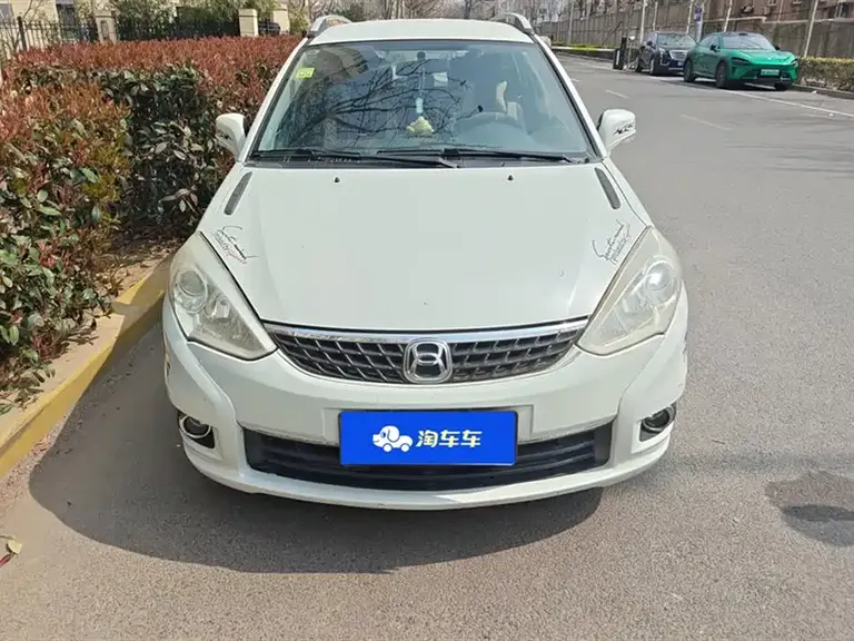 Suzuki Liana A6 Hatchback 1.4 L Manual Imagine