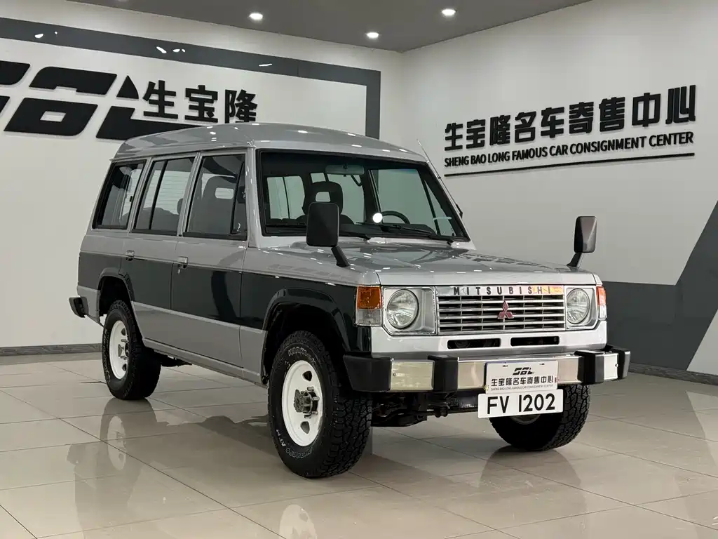 Pajero (Import) 帕杰罗(进口) L047 1986款 3.6 L 手动
