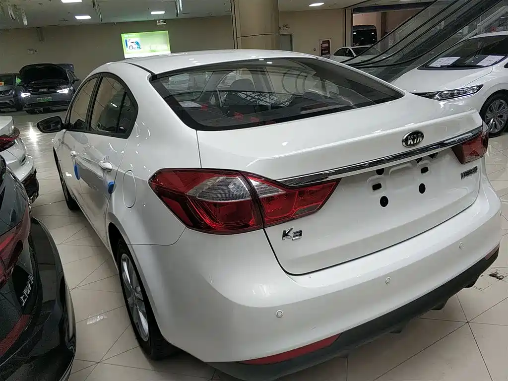 Kia K3 1.6 L Auto 15 Anniversary Special Edition GLS