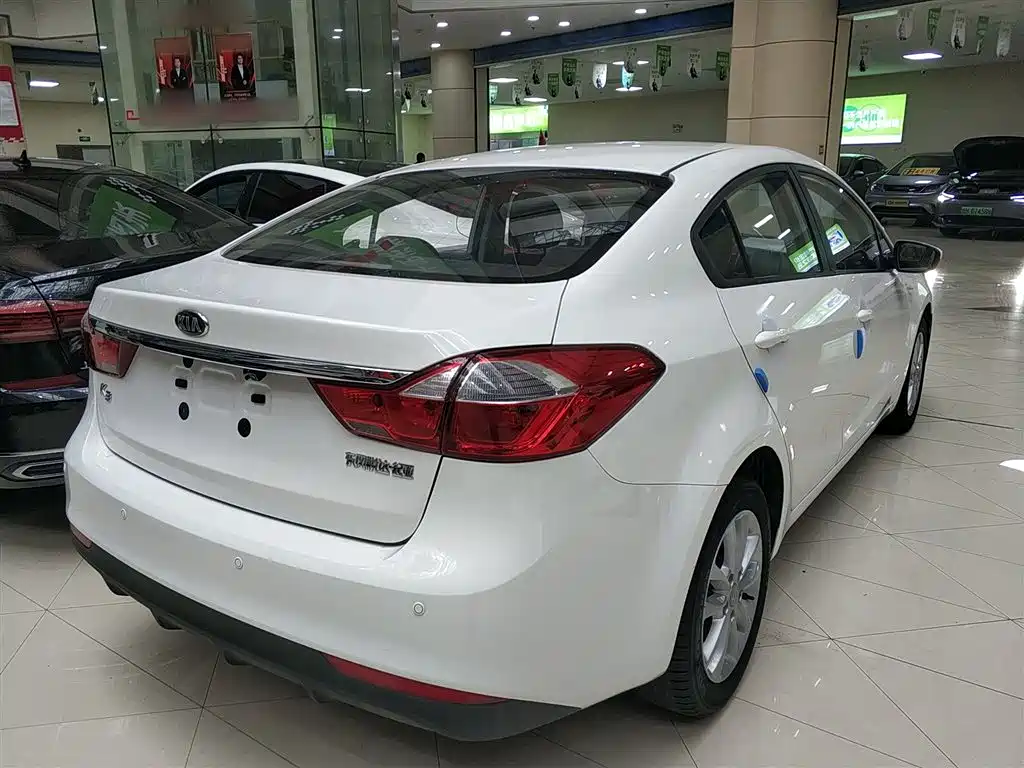 Kia K3 1.6 L Auto 15 Anniversary Special Edition GLS