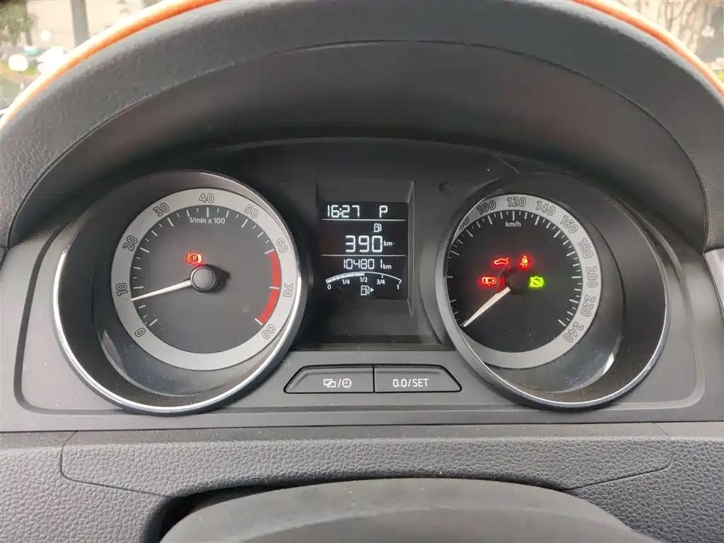 Rapid Spaceback 昕动 2018款 1.6 L 自动舒适版