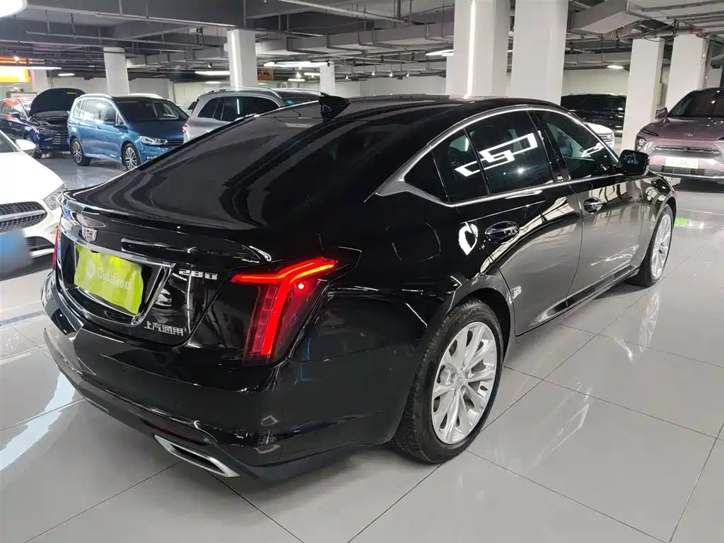 Cadillac CT5 28 T Luxury (Standard)