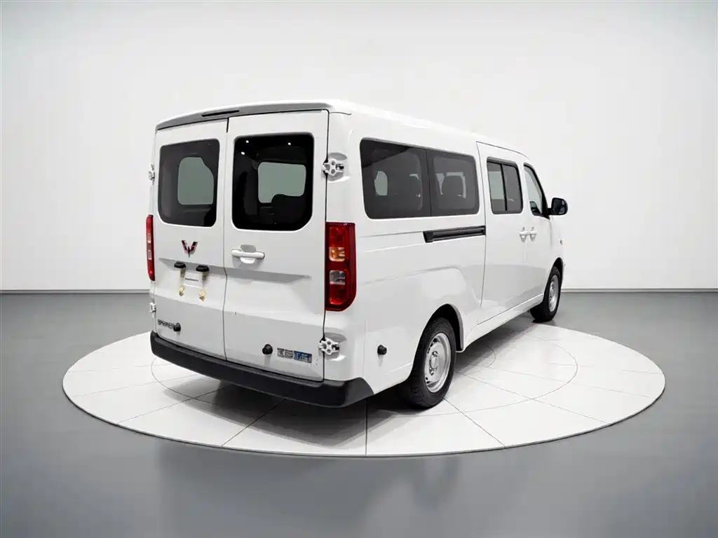 Wuling Yangguang 五菱扬光 2025款 400 km 客车版舒适型