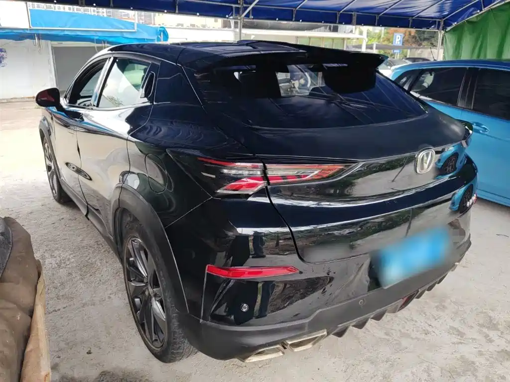 Changan UNI-T 1.5 T Distinguished
