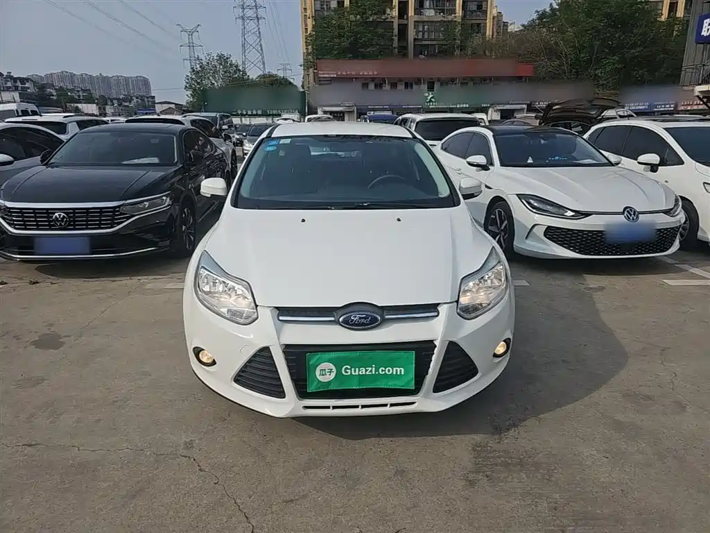 Focus Hatchback 1.6 L Auto Comfort