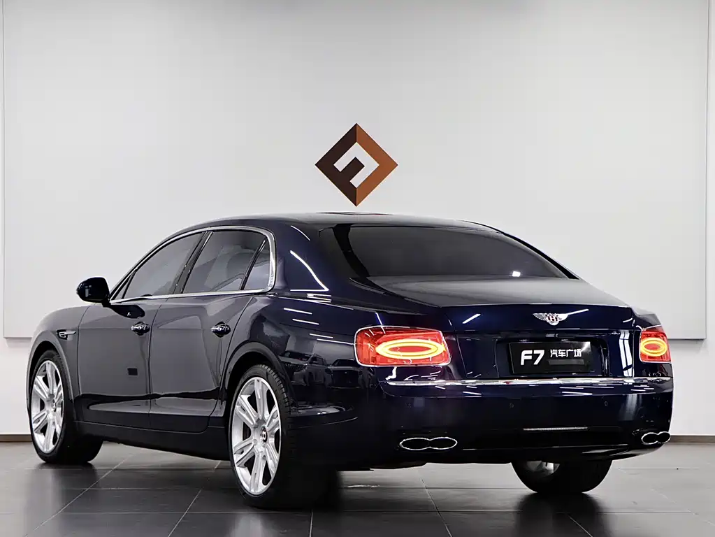 Flying Spur 飞驰 2017款 4.0 T V8 美规版