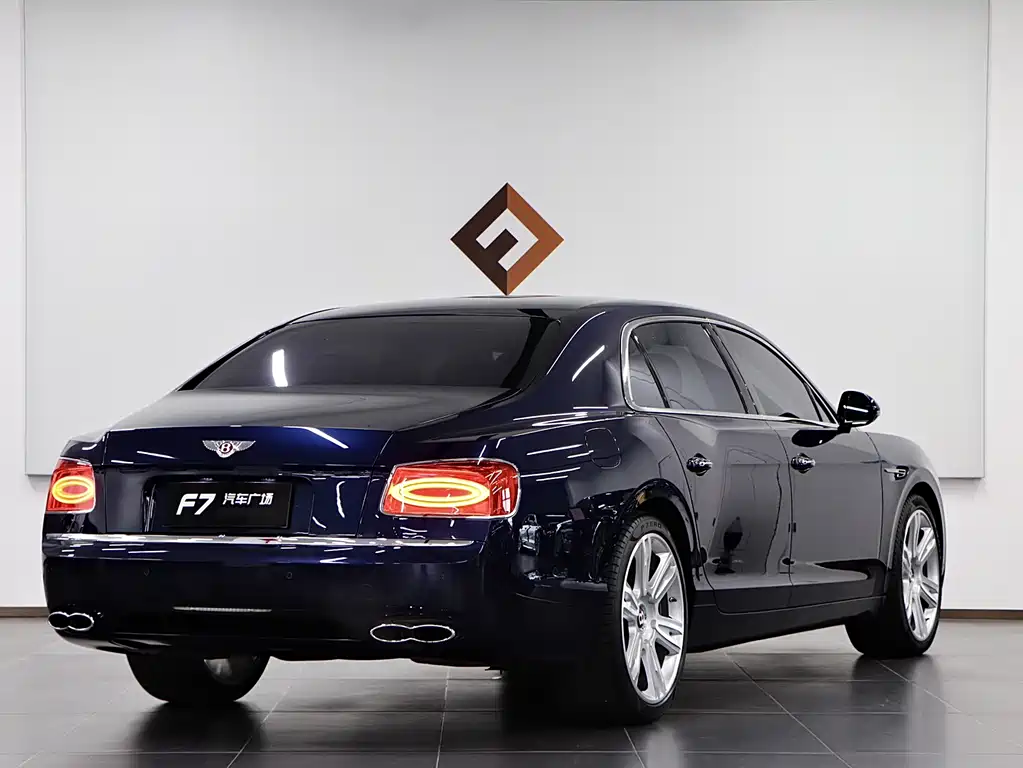 Flying Spur 飞驰 2017款 4.0 T V8 美规版