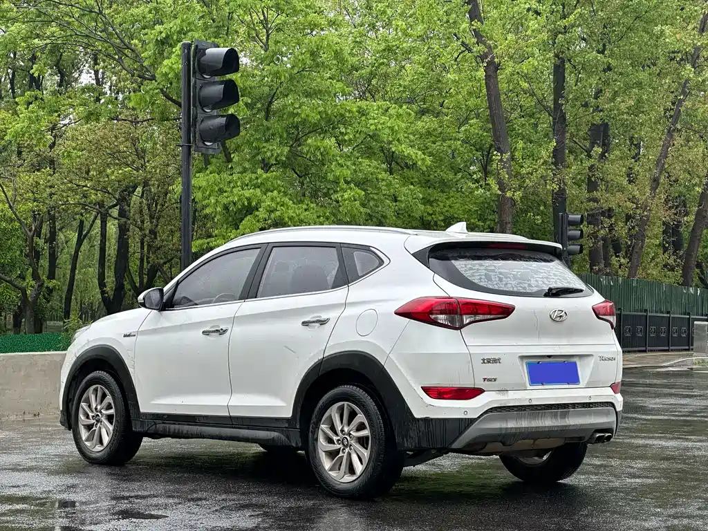 Tucson 1.6 T DCT 2 WD Intelligent