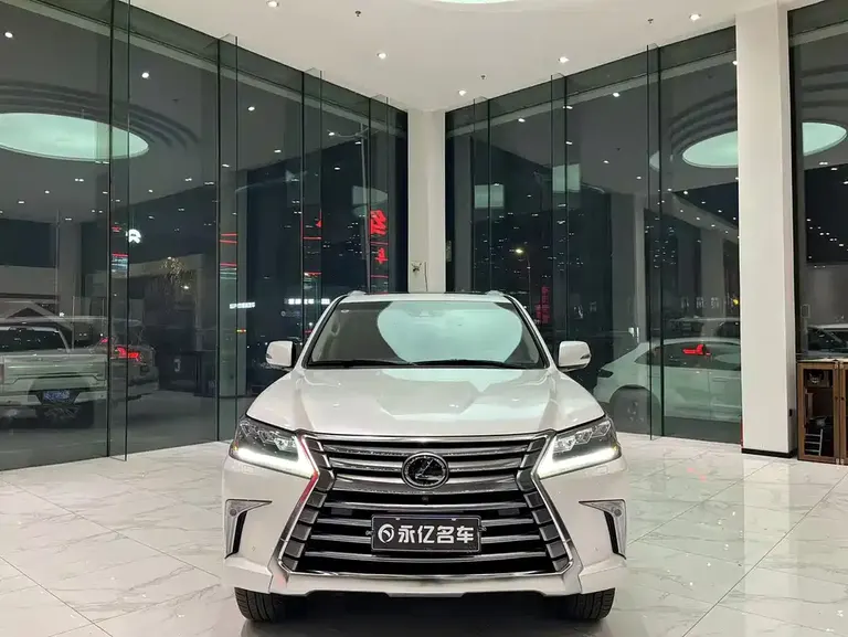 Lexus LX 570 Canada Spec