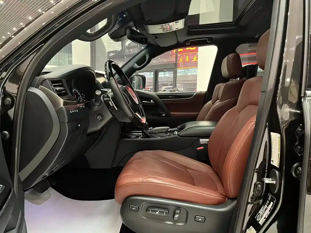 Lexus LX 雷克萨斯LX 2016款 570 加规版