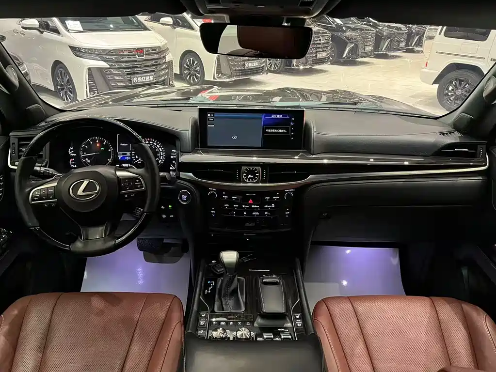 Lexus LX 雷克萨斯LX 2016款 570 加规版