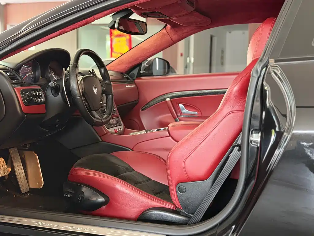 GranTurismo 4.7 L Sport F1