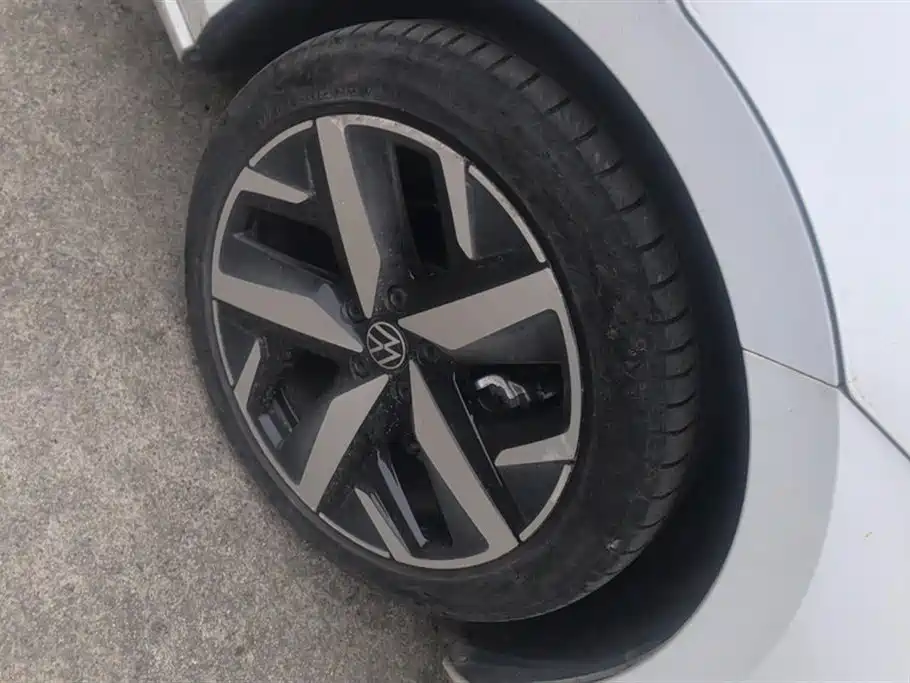 Lamando Lamando L 280 TSI DSG Spicy Cool