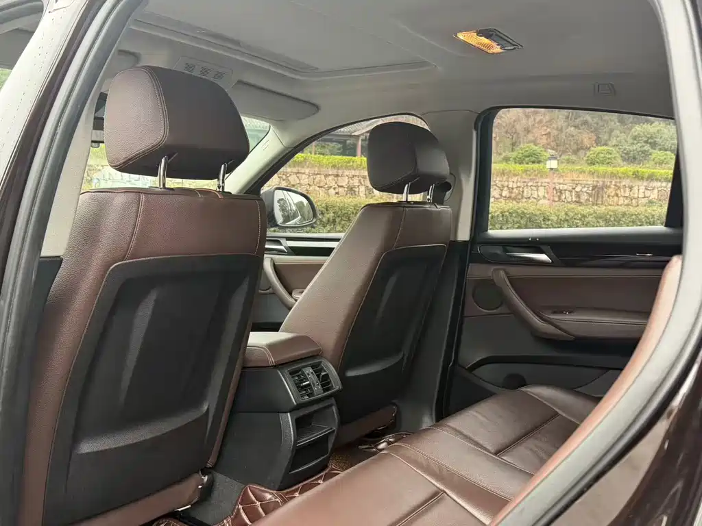 BMW X4 xDrive20 i X Design Package