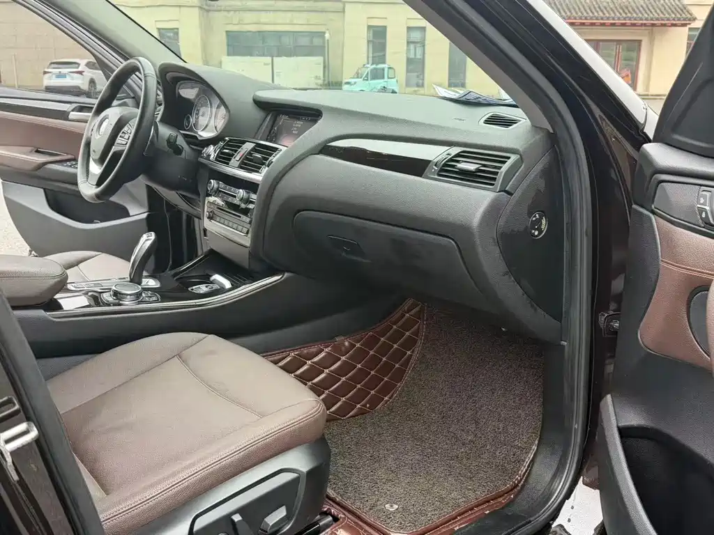 BMW X4 xDrive20 i X Design Package