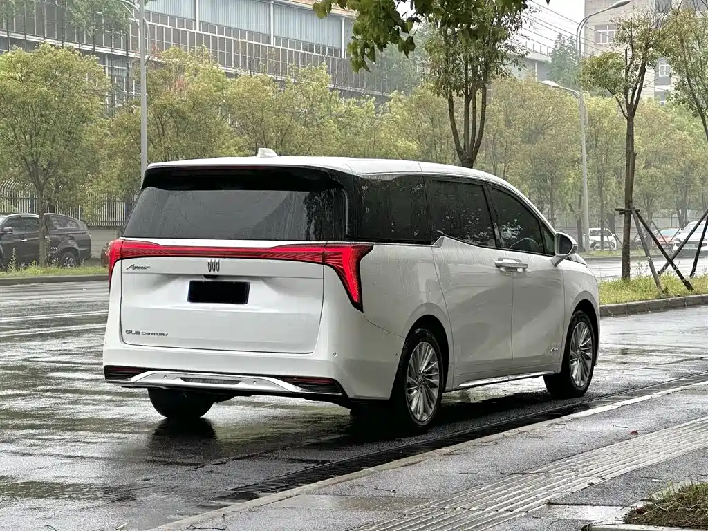 Century 2.0 T 6-seat Heritage