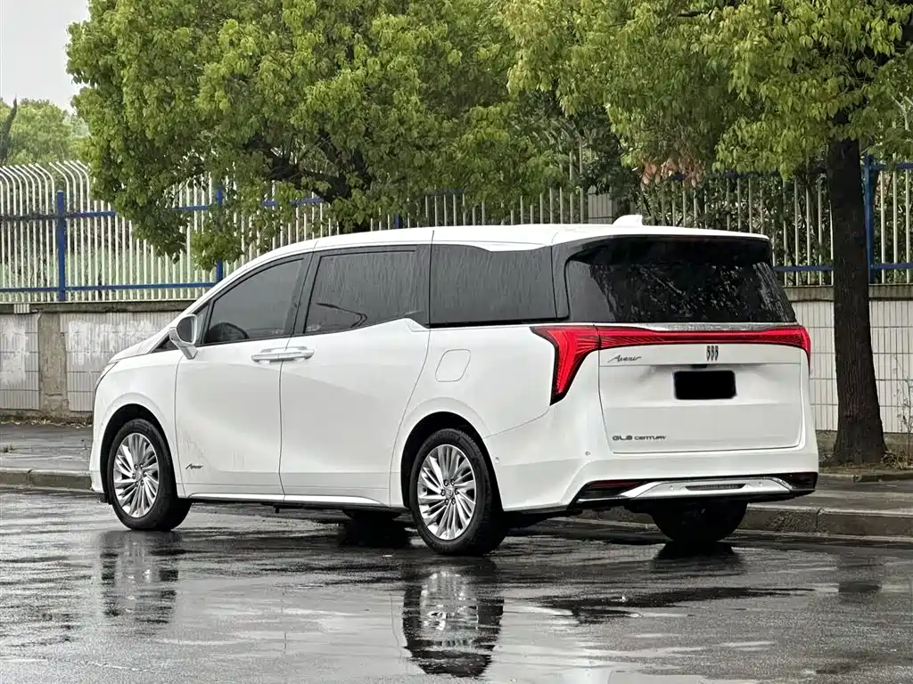 Century 2.0 T 6-seat Heritage