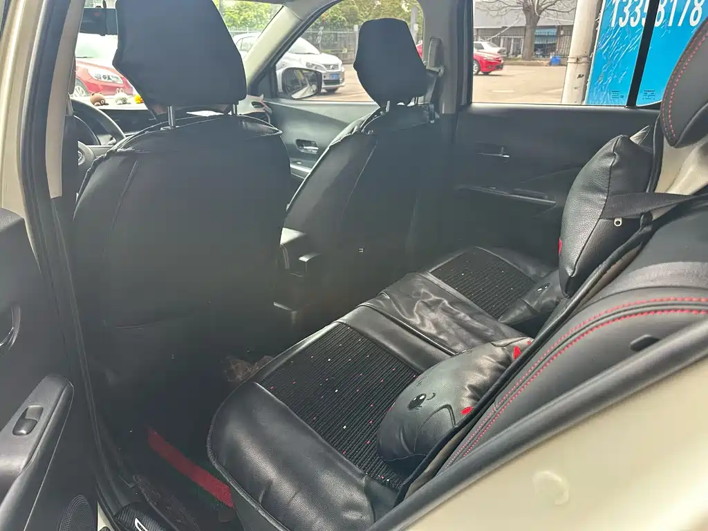 Kicks 1.5 L XL CVT Enjoyment
