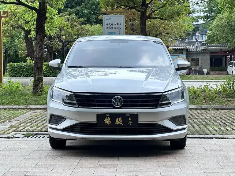 Volkswagen Jetta 1.5 L Auto Fashion