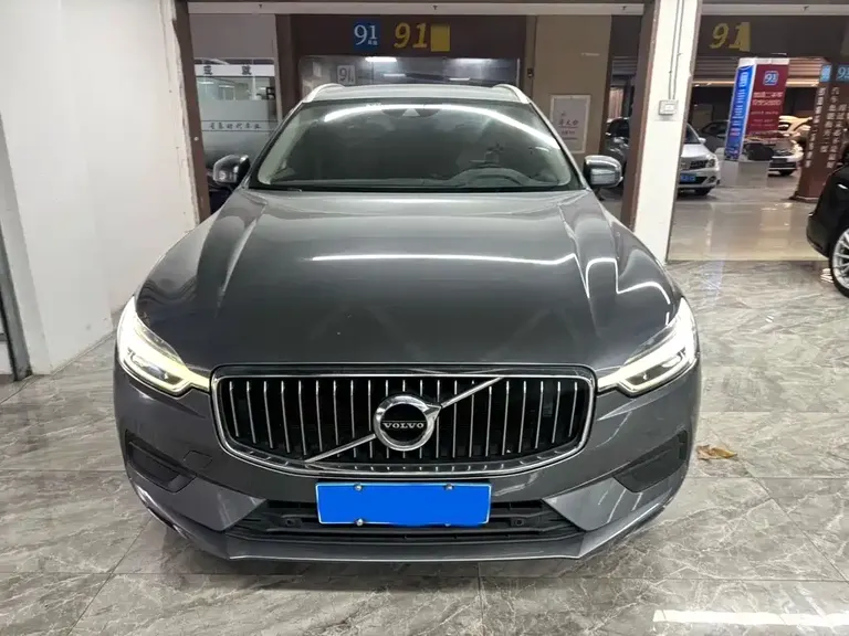 Volvo XC60 T5 4 WD Smart Ease CN-VI