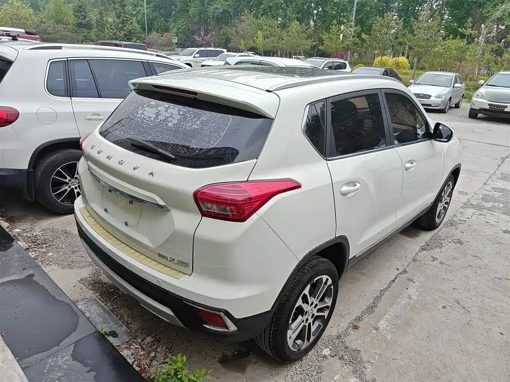 Senova X35 1.5 L Manual Luxury