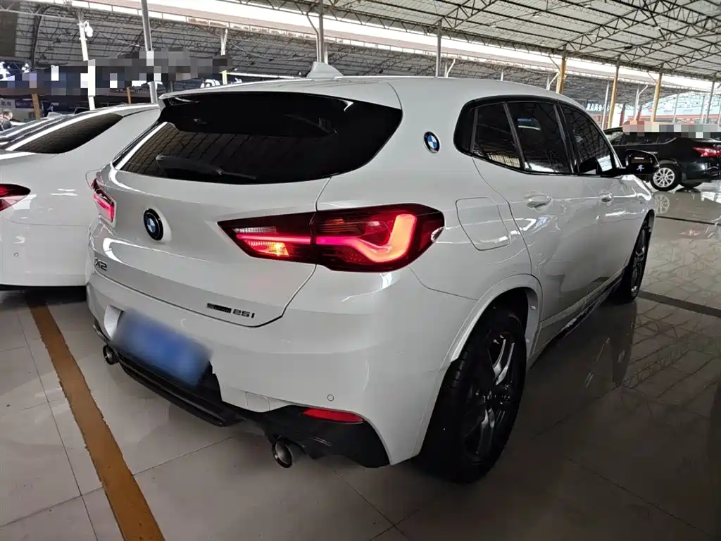 BMW X2 sDrive25 i M Sport Night