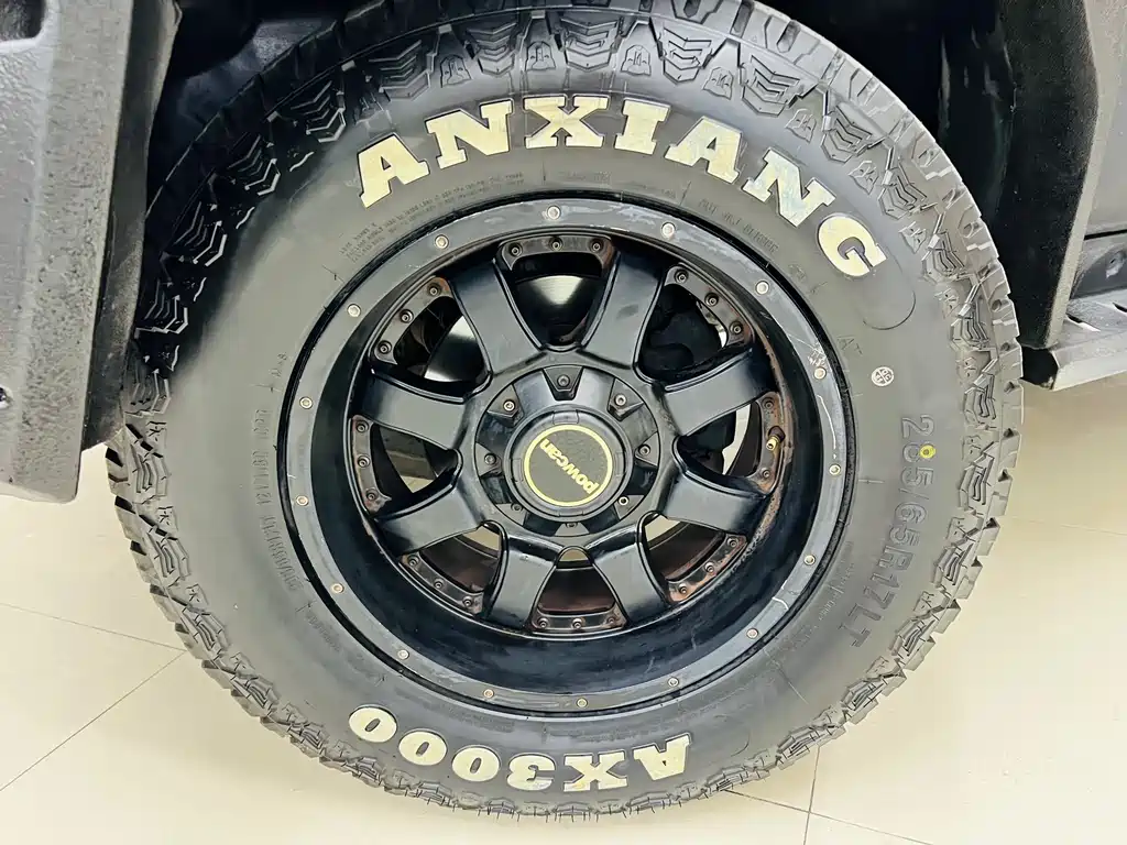 Beijing Offroad BJ80 2.3 T Defender