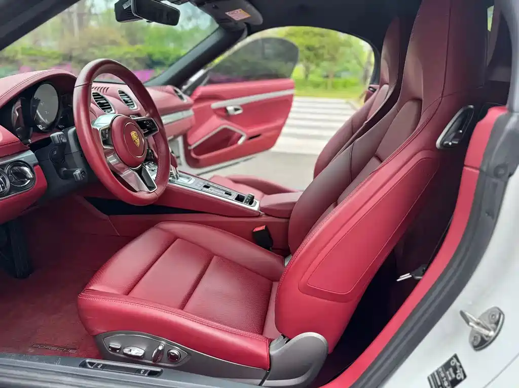 Porsche 718 Boxster 2.0 T