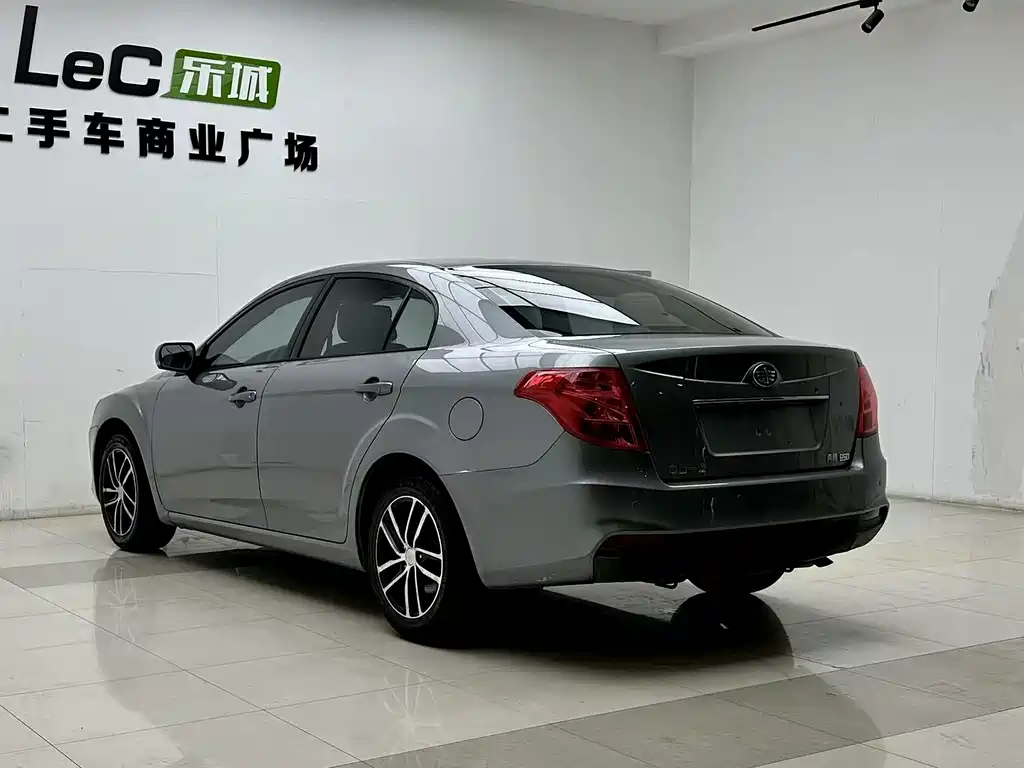 Besturn B50 1.6 L Manual Luxury