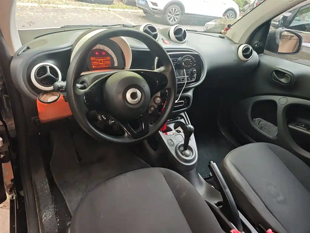smart fortwo 1.0 L 52 kW Hardtop Agile